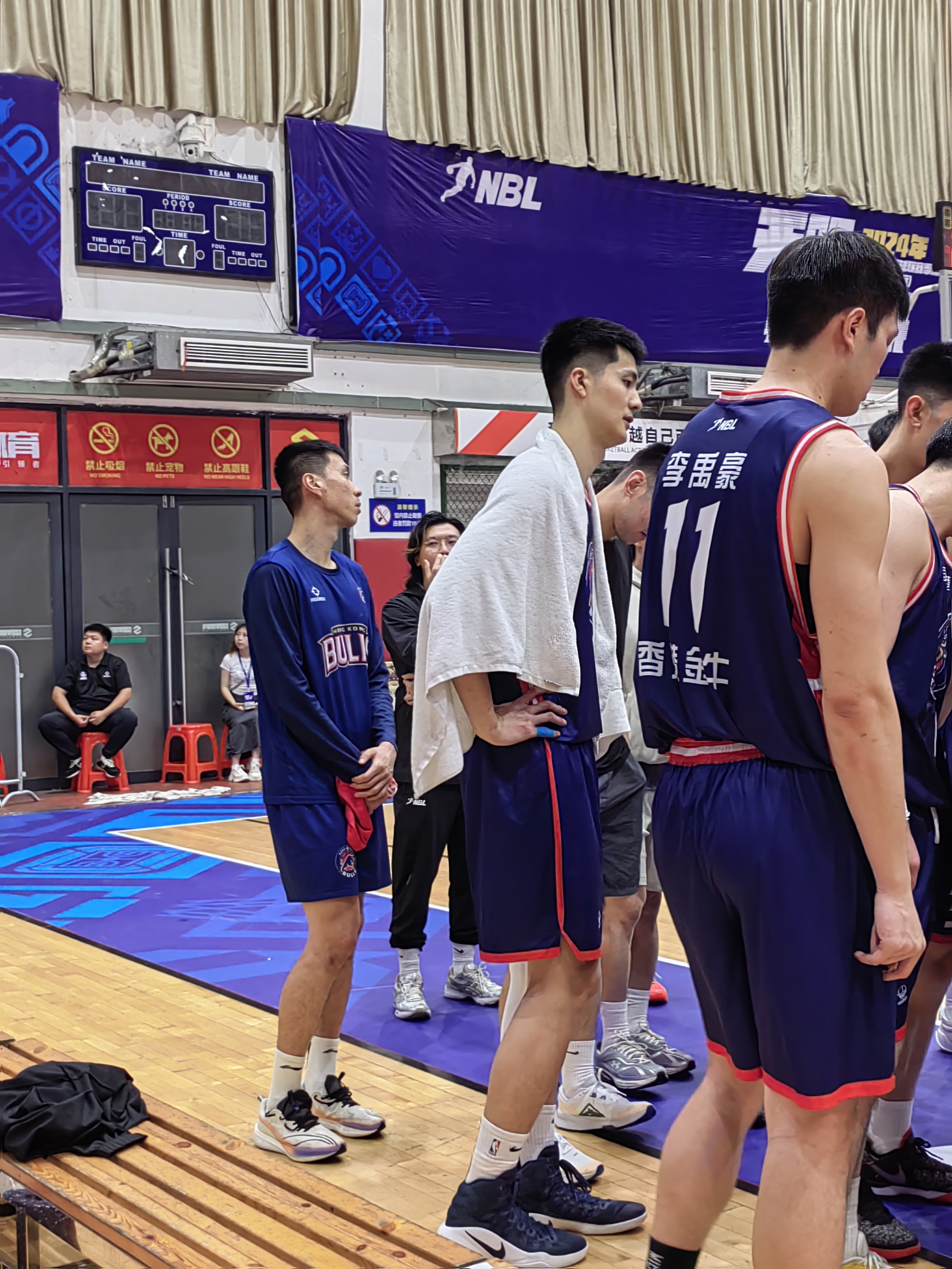九游娱乐切尔西观众热烈欢呼!,阿扎伦卡迎来十二赛季出色发挥全场沸腾不已的简单介绍